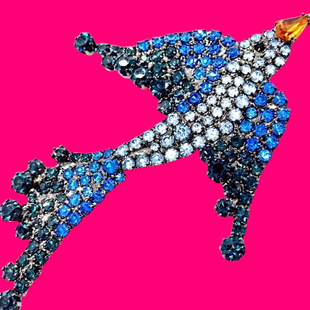 Swallow Bird in Flight Brooch Signed Von Walhof